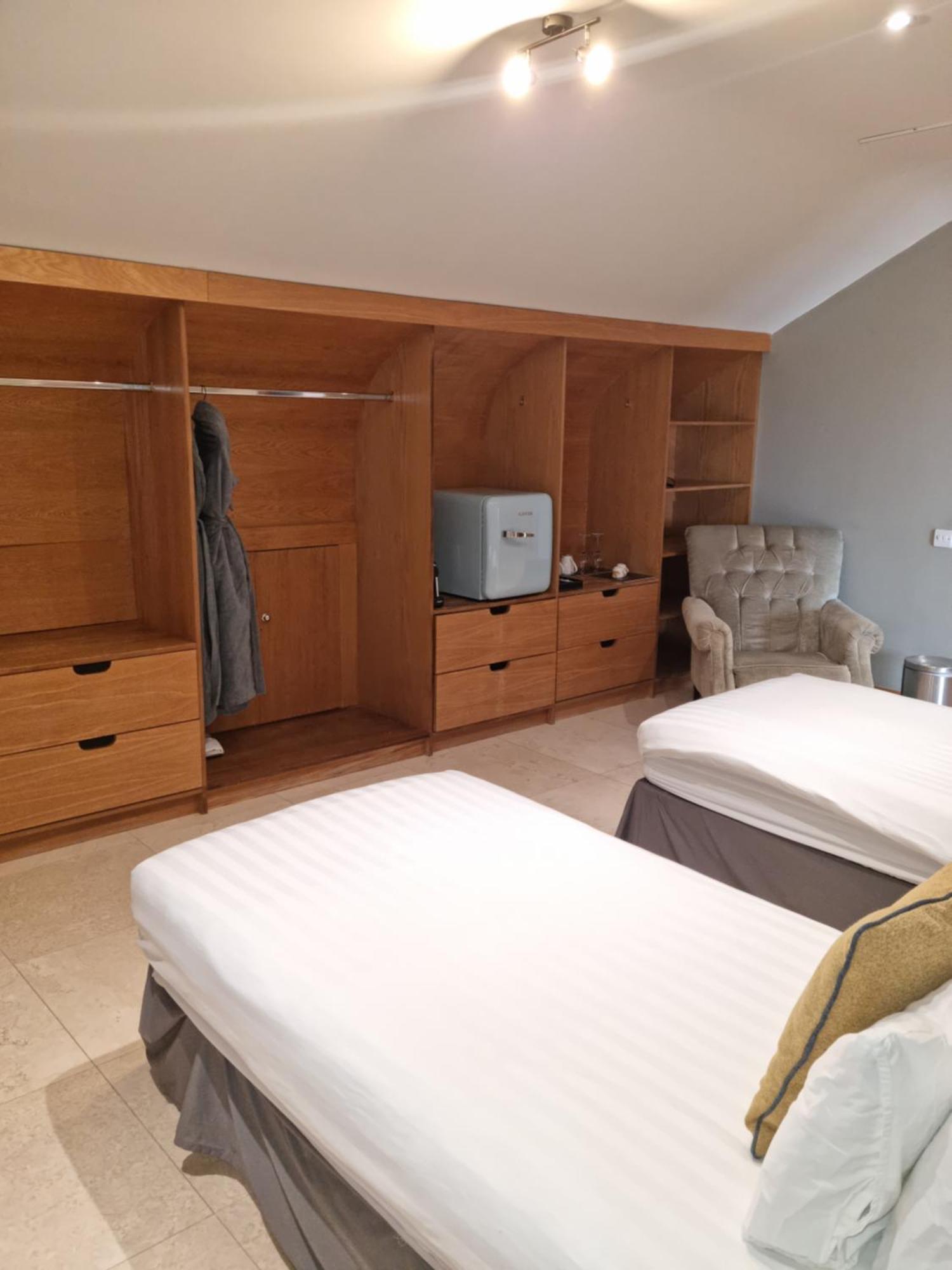 Fab View (adults Only) 4*